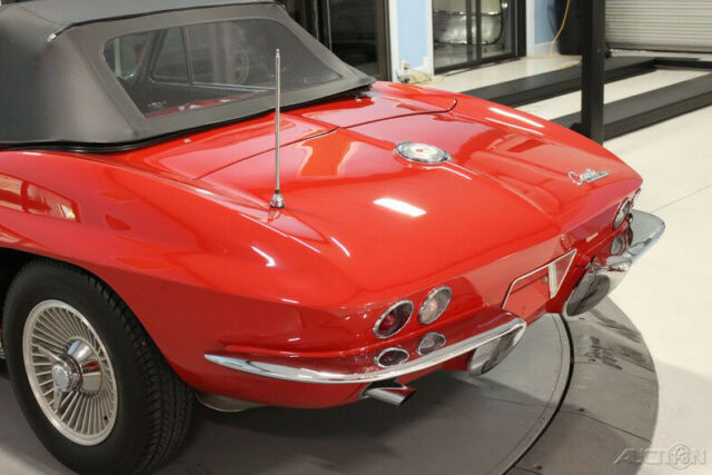 Chevrolet Corvette 1964 image number 17