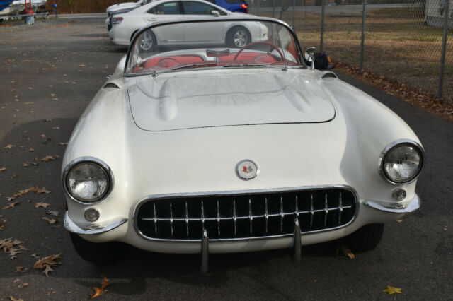 Chevrolet Corvette 1957 image number 3