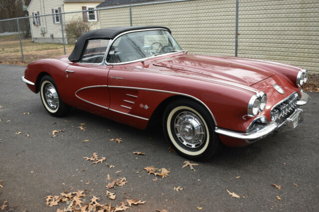 Chevrolet Corvette 1960 image number 0