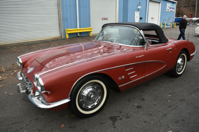 Chevrolet Corvette 1960 image number 4