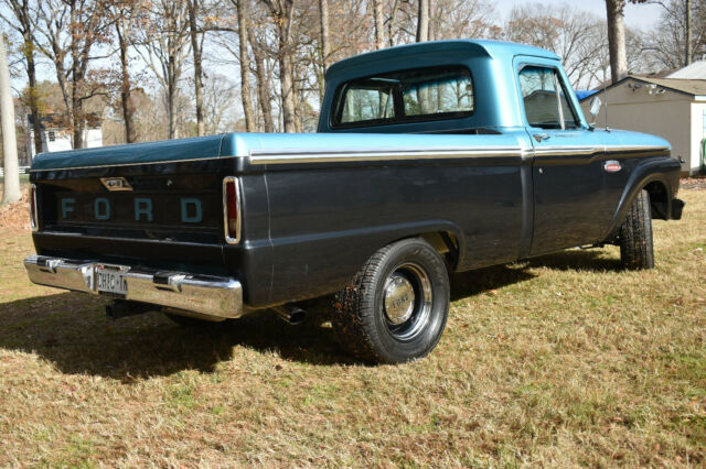 Ford F-100 1965 image number 2