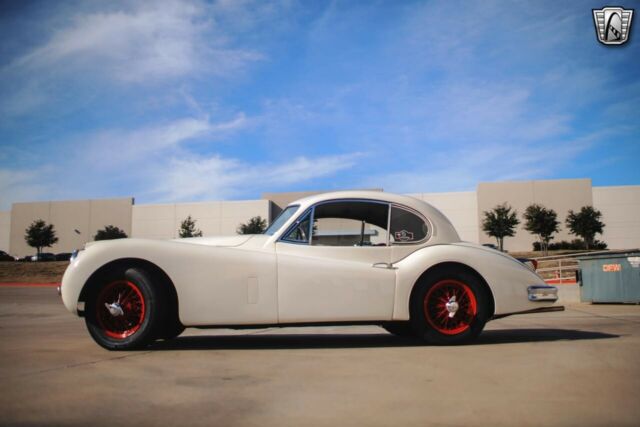 Jaguar XK 1957 image number 10