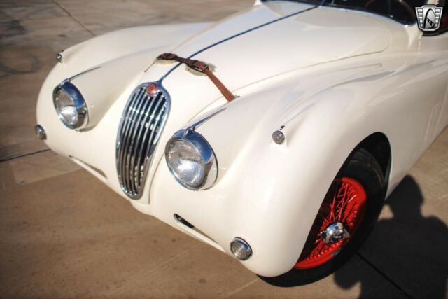 Jaguar XK 1957 image number 21