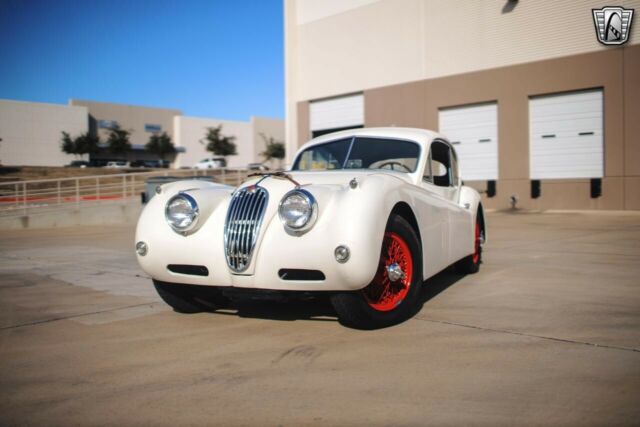 Jaguar XK 1957 image number 30