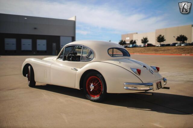 Jaguar XK 1957 image number 36