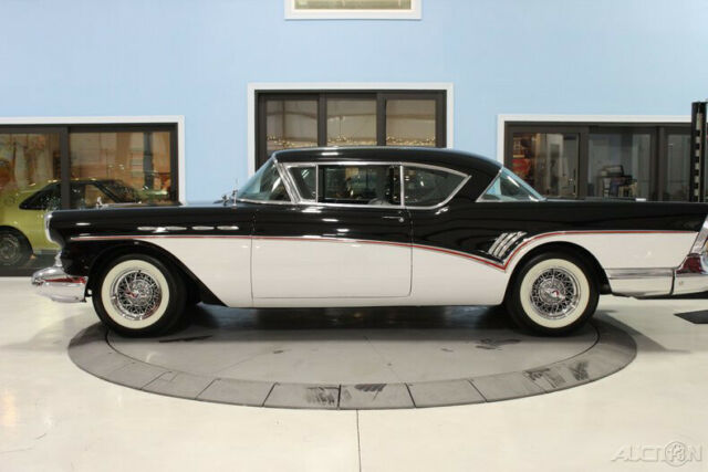 Buick Super 1957 image number 1