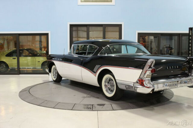 Buick Super 1957 image number 26