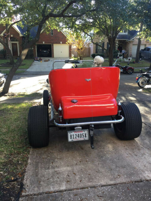 Ford Model T 1923 image number 2