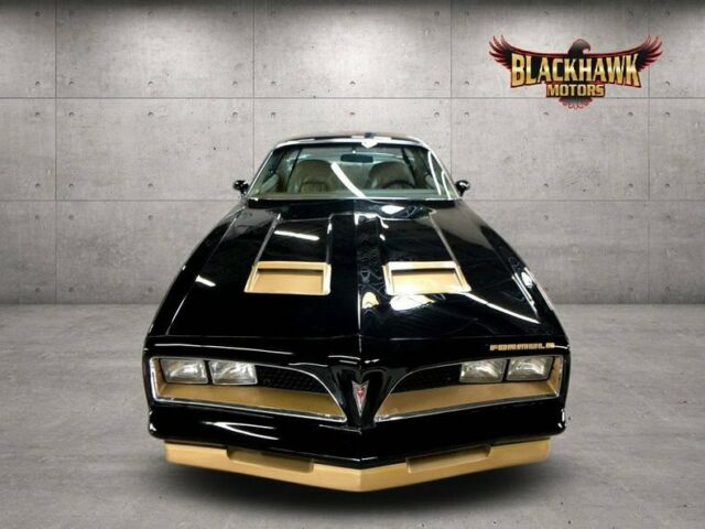 Pontiac Firebird 1977 image number 1