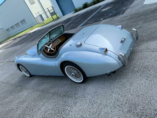 Jaguar XK 1951 image number 1