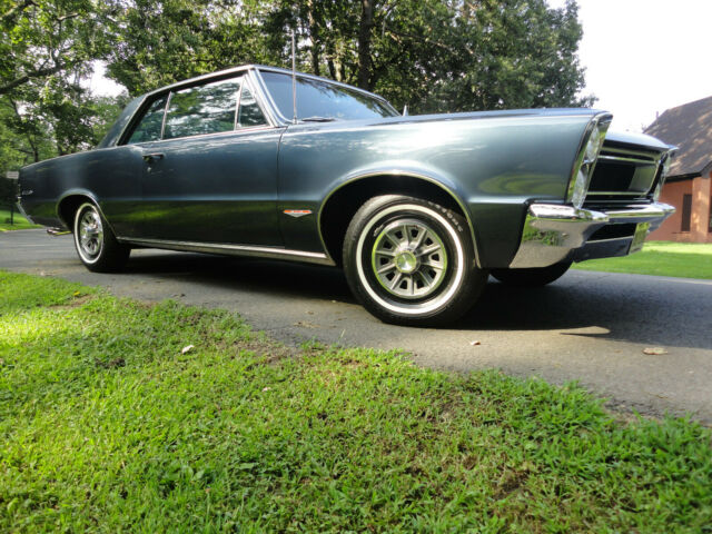 Pontiac GTO Tri-Power Hardtop 1965 image number 25