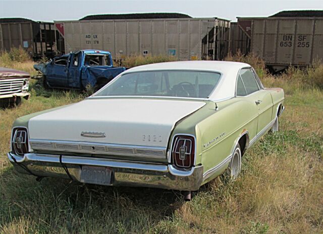 Ford Galaxie 1967 image number 7