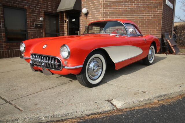 Chevrolet Corvette 1956 image number 24