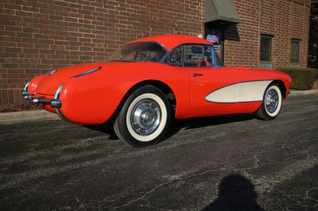 Chevrolet Corvette 1956 image number 30