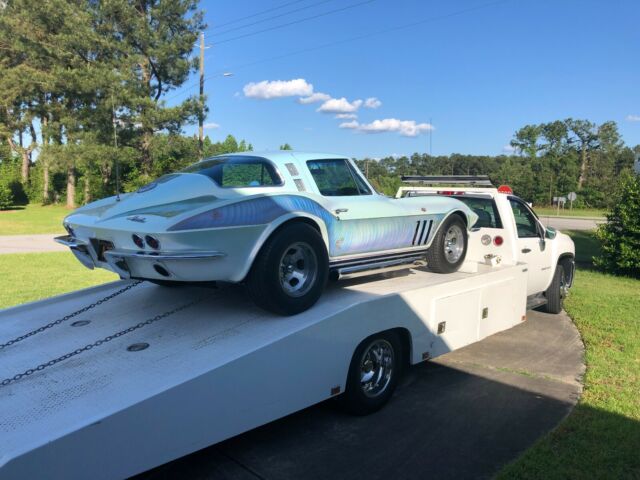 Chevrolet Corvette 1965 image number 1