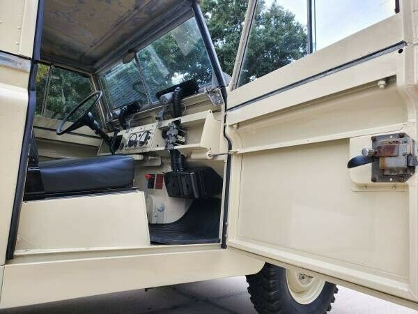 Land Rover SERIES 2A 1967 image number 21