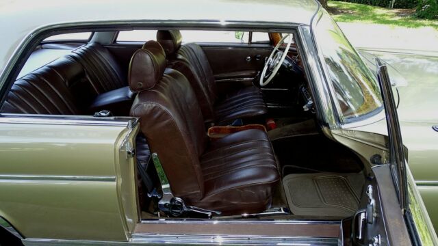 Mercedes-Benz S-Class 1967 image number 39