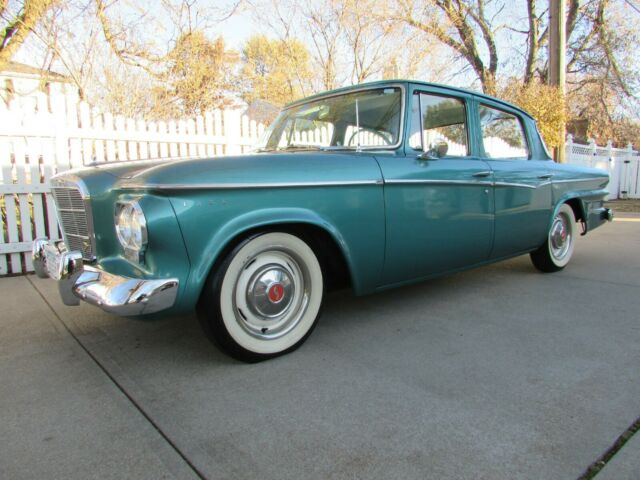 Studebaker Lark 1962 image number 0