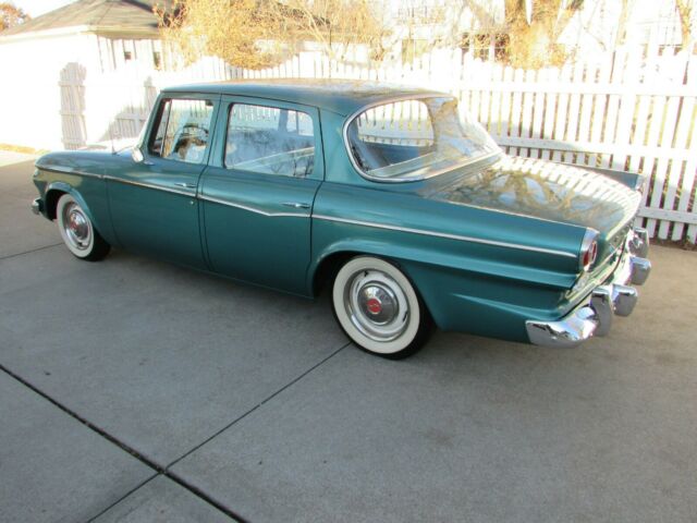 Studebaker Lark 1962 image number 4