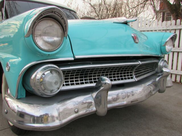 Ford Fairlane 1955 image number 14