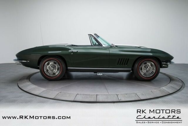 Chevrolet Corvette 1967 image number 41