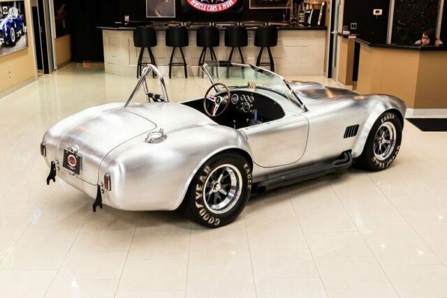 Shelby Cobra 1965 image number 11