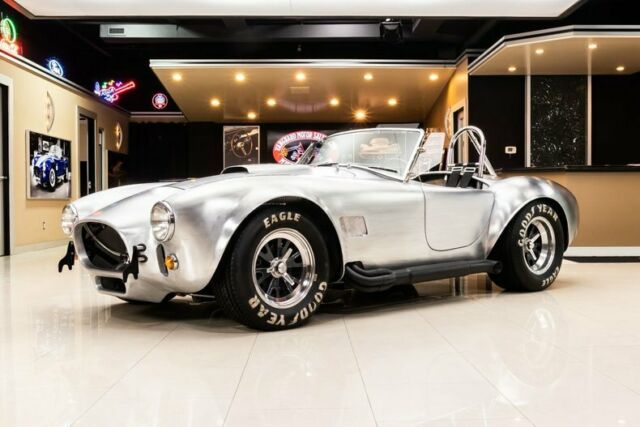 Shelby Cobra 1965 image number 24