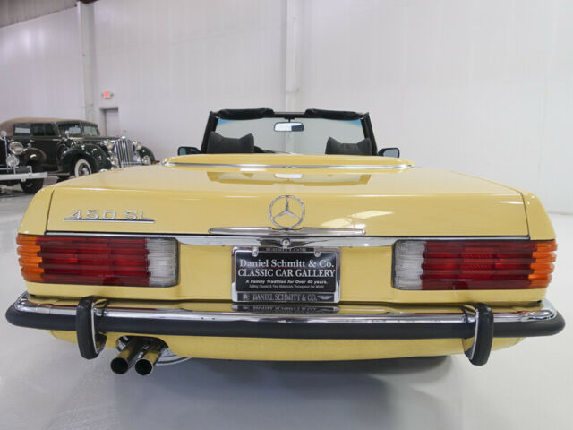 Mercedes-Benz SL-Class 1973 image number 15