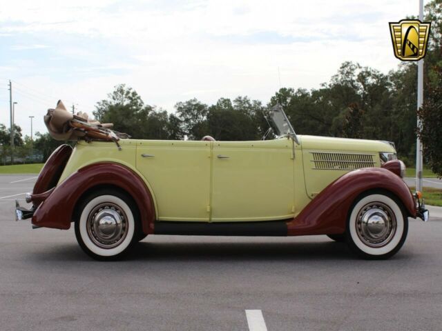 Ford Phaeton 1936 image number 18