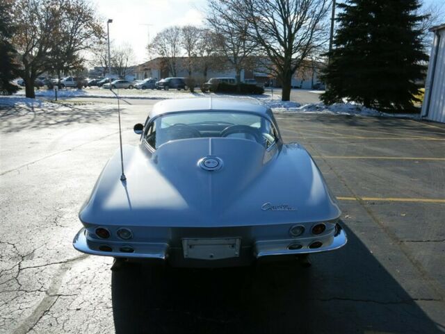 Chevrolet Corvette Coupe, 1965 image number 31