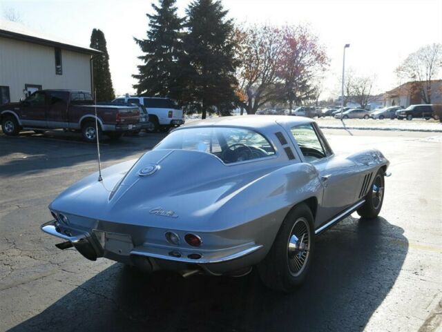 Chevrolet Corvette Coupe, 1965 image number 32