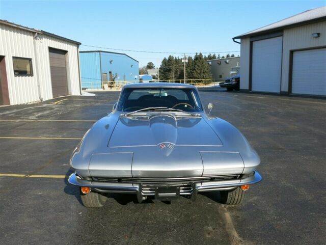 Chevrolet Corvette Coupe, 1965 image number 39