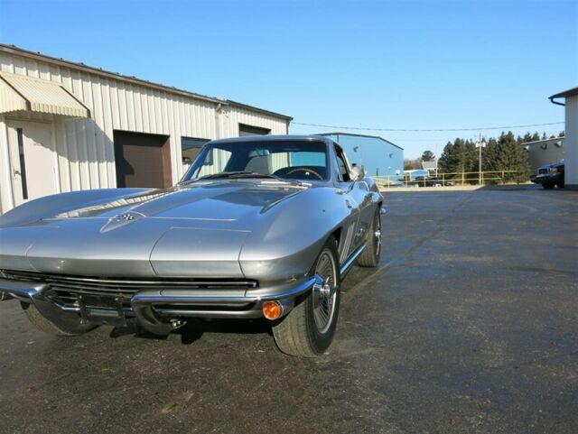 Chevrolet Corvette Coupe, 1965 image number 40