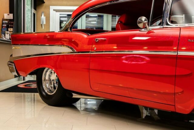 Chevrolet Bel Air/150/210 1957 image number 20