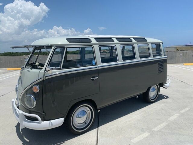 Volkswagen Bus/Vanagon 1961 image number 24