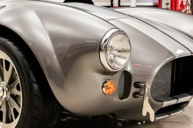 Shelby Cobra 1965 image number 19