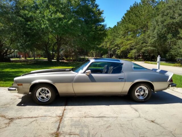 Chevrolet Camaro 1977 image number 8