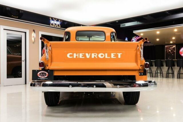 Chevrolet 3600 1953 image number 11