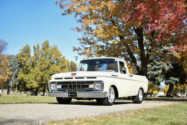 Ford F-100 1961 image number 1