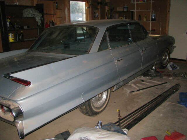 Cadillac DeVille 1961 image number 0