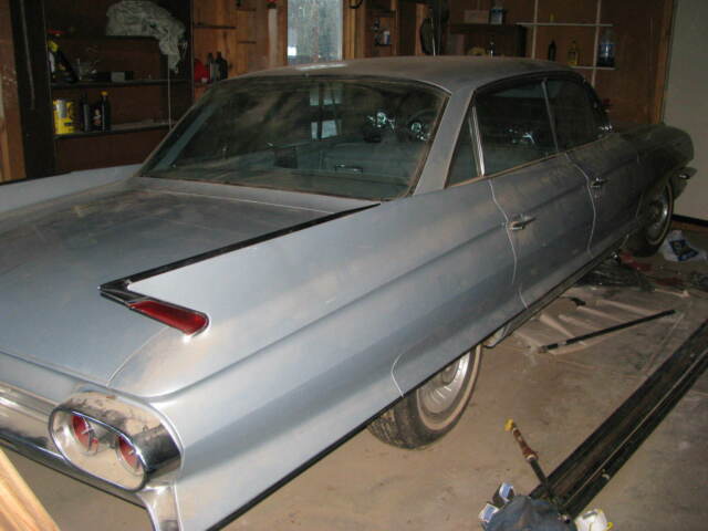 Cadillac DeVille 1961 image number 11