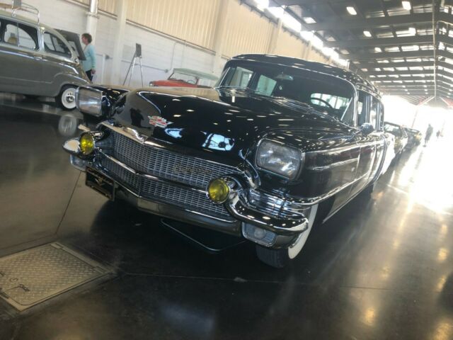 Cadillac Fleetwood 1956 image number 27