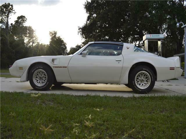 Pontiac Firebird Trans-Am 1979 image number 31