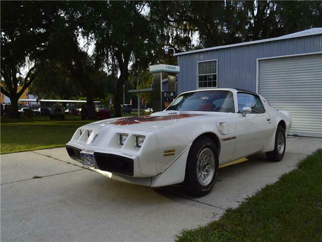 Pontiac Firebird Trans-Am 1979 image number 9