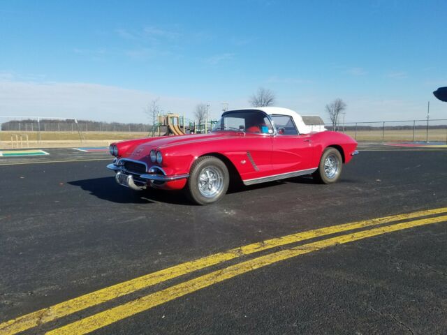 Chevrolet Corvette 1962 image number 1