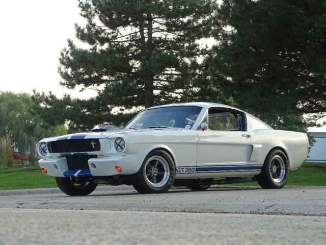 Ford Mustang 1966 image number 30