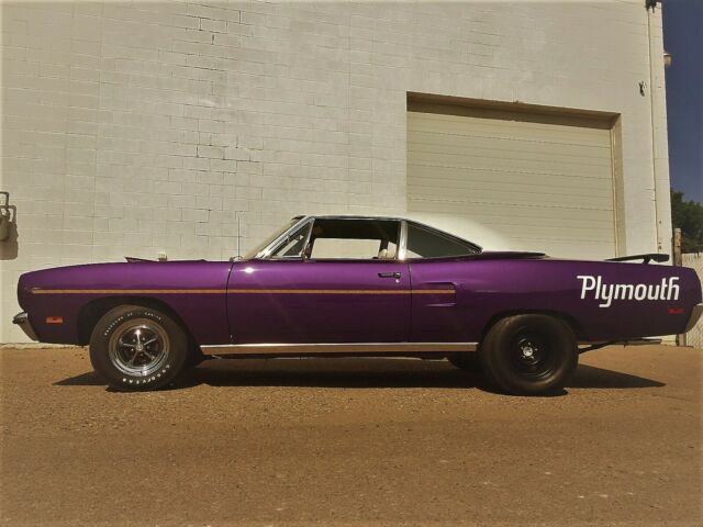 Plymouth Road Runner 1970 image number 24