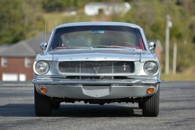 Ford Mustang 1965 image number 28