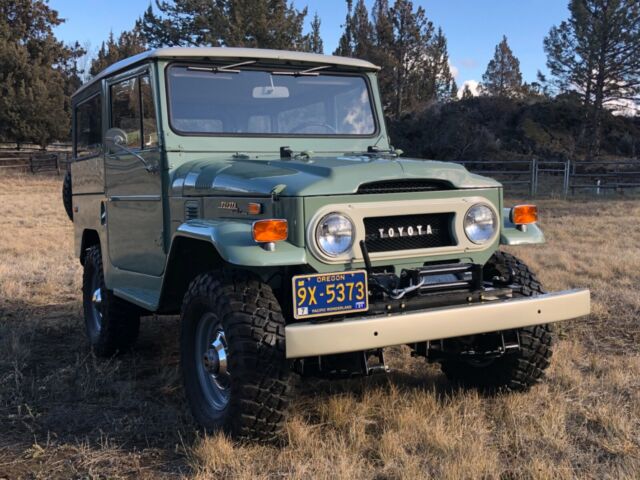 Toyota Land Cruiser 1970 image number 24