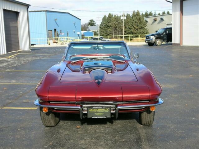 Chevrolet Corvette Convertible, 1967 image number 16